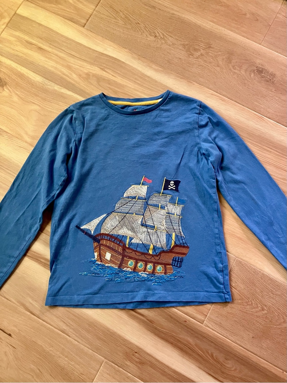 Mini Boden Blue Long-Sleeve Tee Superstitch Embroidered Pirate Ship 11-12 years